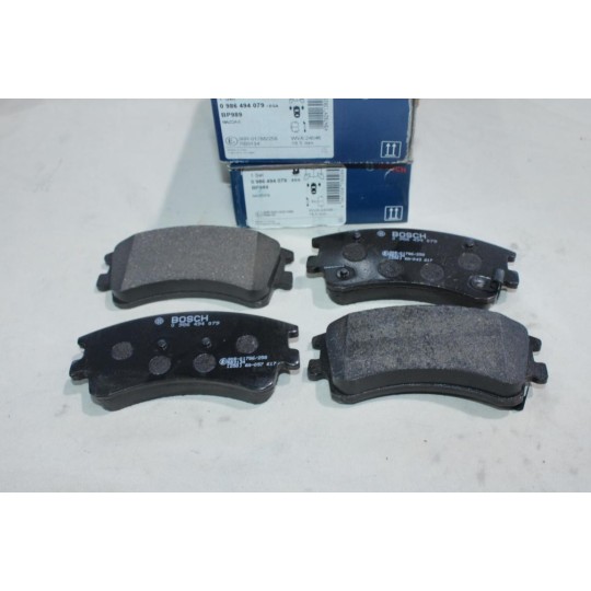 Lot 4 plaquettes de frein avant montage akebono Bosch BP340 0986494079 pour mazda 6 GG GY 