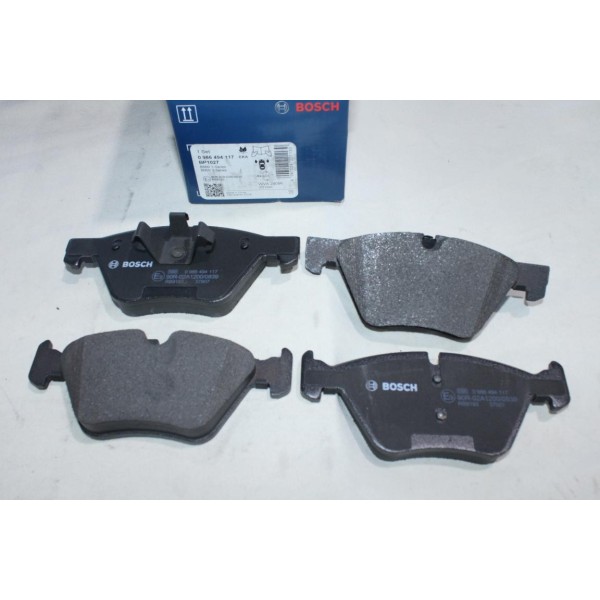 Lot 4 plaquettes de frein avant montage teves Bosch BP1027 0986494117 pour BMW serie 1 3 E81 E82 E87 E88 E90 E91 E92 E93 