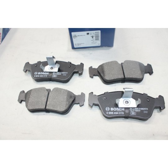 Jeu 4 plaquettes de frein avant montage teves Bosch BP251 0986494015 pour BMW serie 3 Z3 Z4 E36 E46 E85 