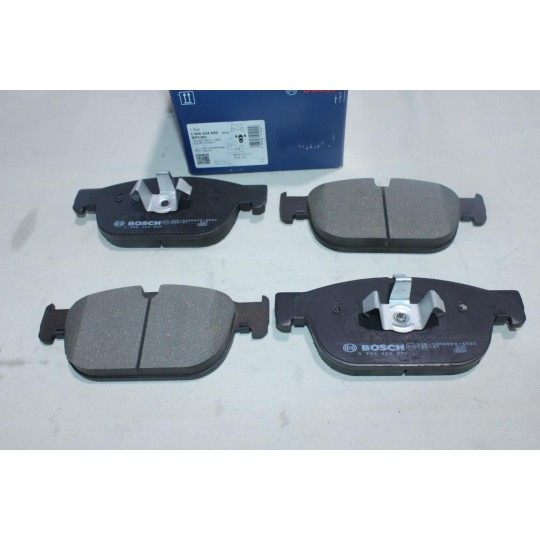 Jeu 4 plaquettes de frein avant montage teves Bosch BP2383 0986424599 pour volvo V60 V90 S60 S90 C40 XC40 XC60 XC90 
