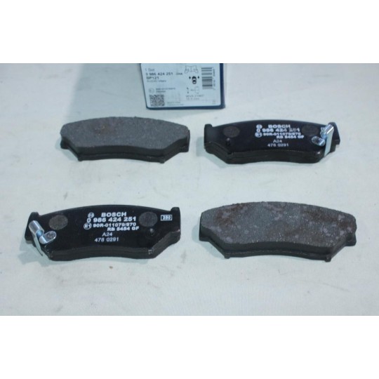 Lot 4 plaquettes de frein avant montage tokico Bosch BP121 0986424251 pour suzuki vitara ET TA TD jimny FJ grand vitara FH HT GT