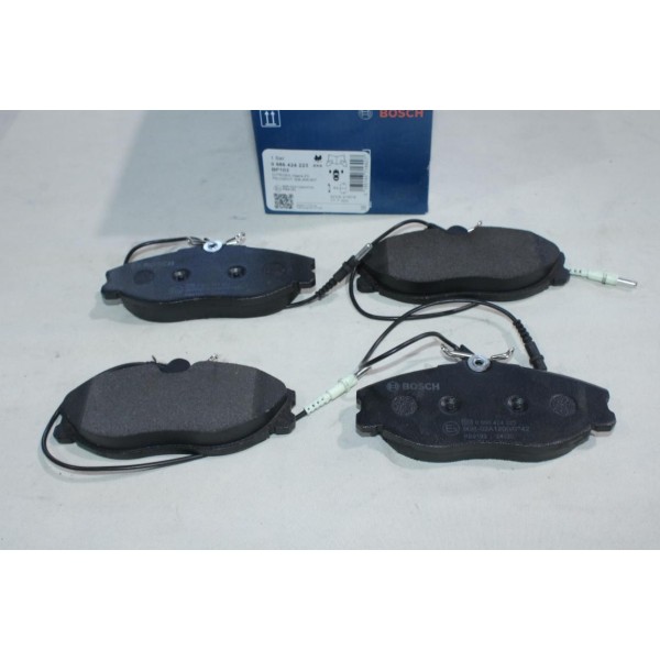 Lot 4 plaquettes de frein avant montage lucas Bosch BP103 0986424223 pour citroen ZX xsara peugeot 306 406 607 
