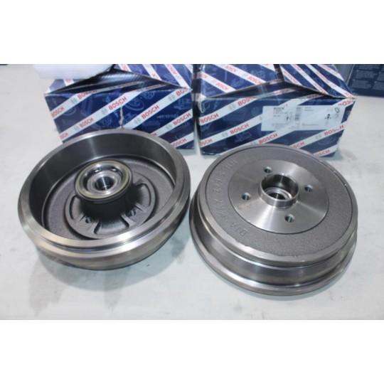 Jeu 2 tambours de frein arriere avec roulement de roue Bosch DB357 0986477287 pour renault kangoo 2 II zoe clio 4 IV captur 