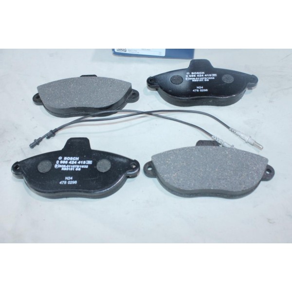 Lot 4 plaquettes de frein avant montage bendix Bosch BP205 0986424415 pour citroen evasion jumpy 1 fiat scudo ulysse 1 peugeot 