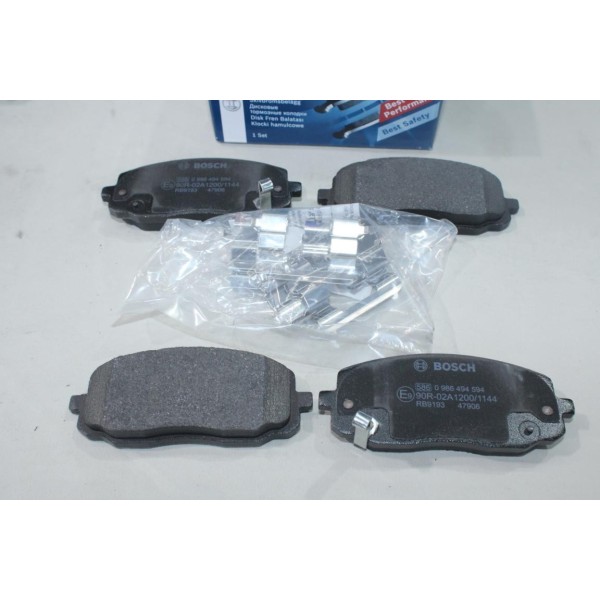 Lot 4 plaquettes de frein avant montage akebono Bosch BP974 0986494594 pour hyundai i10 kia picanto 