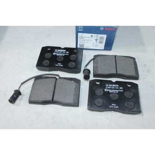 Jeu de 4 plaquettes de frein avant montage brembo Bosch BP062 0986424144 pour iveco daily 2 II 