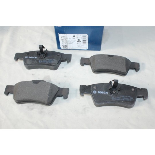 Lot de 4 plaquettes de frein arriere montage teves Bosch BP412 0986424699 pour mercedes classe E S SL CLS W211 W212 W220 W221 