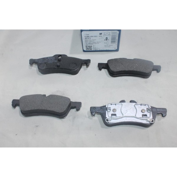 Jeu de 4 plaquettes de frein arriere montage teves Bosch BP973 0986494063 pour mini one john cooper R50 R52 R53 