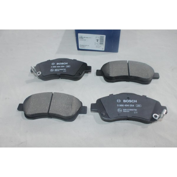 Jeu de 4 plaquettes de frein avant montage bosch Bosch BP969 0986494054 pour toyota avensis T25 corolla verso AR10 