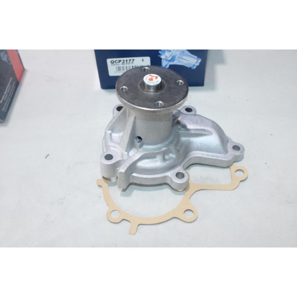 Pompe à eau avec joint Quinton Hazell QCP3177 pour nissan primera P10 P11 sunny N14 almera N15 2.0D 2.0TD 2.0 D TD diesel 