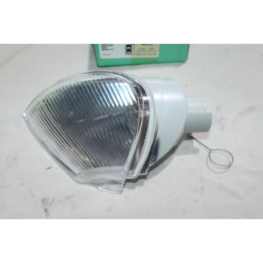 Feu clignotant avant gauche Valeo 085523 pour renault laguna 1 