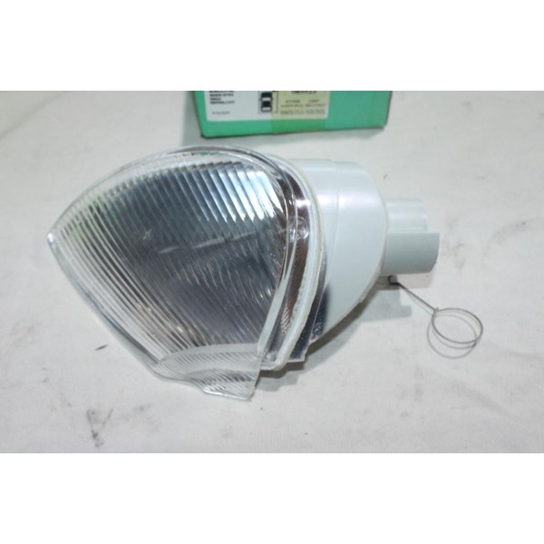 Feu clignotant avant gauche Valeo 085523 pour renault laguna 1 
