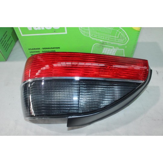 Feu lanterne arriere droit Valeo 087513 pour peugeot 306 partir de 1999 
