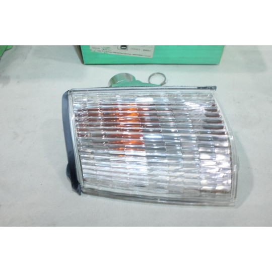 Feu clignotant avant gauche Valeo 083137 pour renault 21 R21 