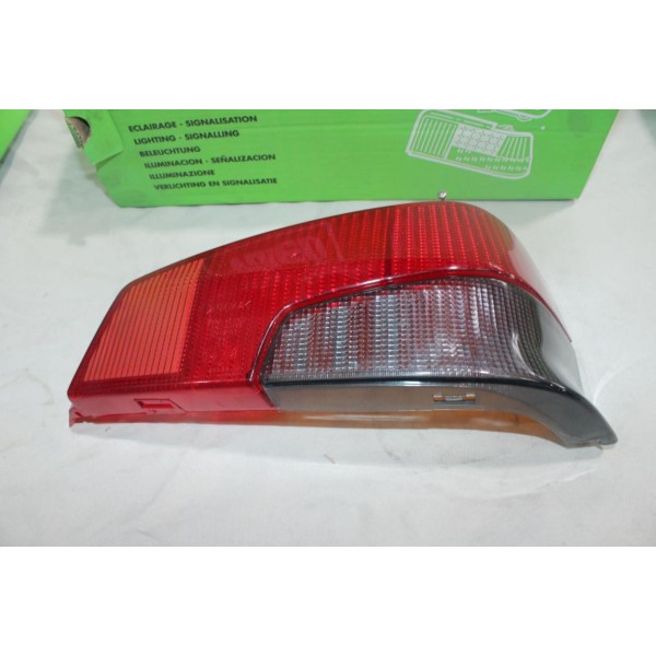 Cabochon de feu arriere droit Valeo 084613 pour peugeot 106 