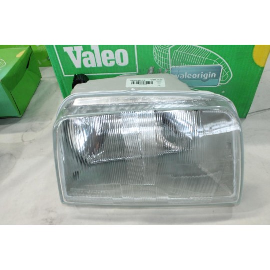 Phare projecteur avant droit Valeo 084646 pour renault express de 1991 à 1994 