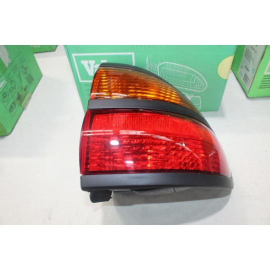 Feu lanterne arriere droit Valeo 087368 pour renault laguna 1 phase 2 