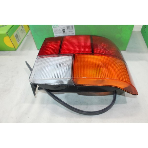 Feu lanterne arriere droit Valeo 083645 pour renault 19 R19 