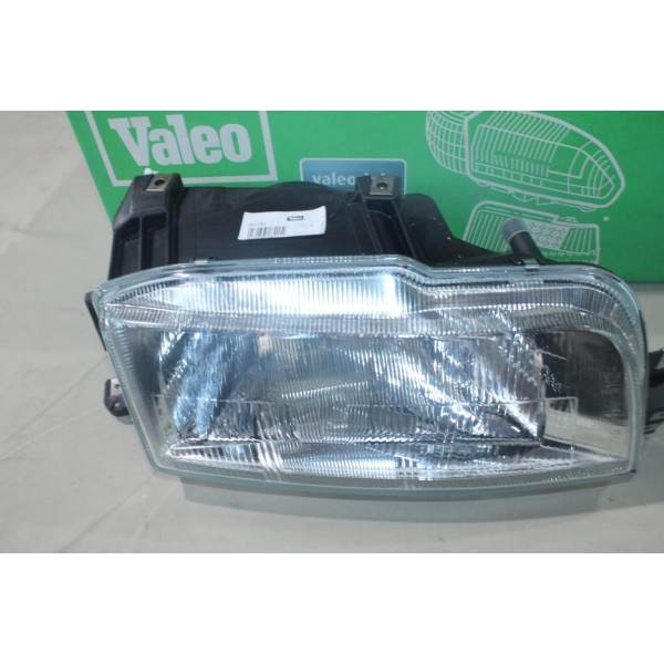 Phare projecteur avant droit Valeo 082780 pour renault 21 R21 de 1989 à 1995 