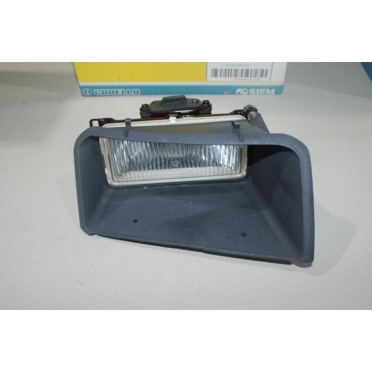 Phare antibrouillard avant gauche Magneti Marelli LAA152 711331001110 pour peugeot 405 