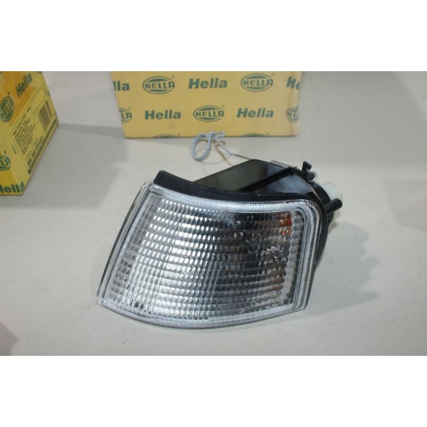 Feu clignotant avant gauche Hella 2BA961554-111 pour seat toledo partir de 1991 