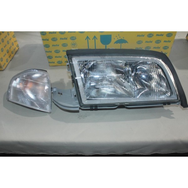 Phare projecteur avant droit + clignotant Hella 1EJ008040-061 pour mercedes classe C W202 partir de 1996 
