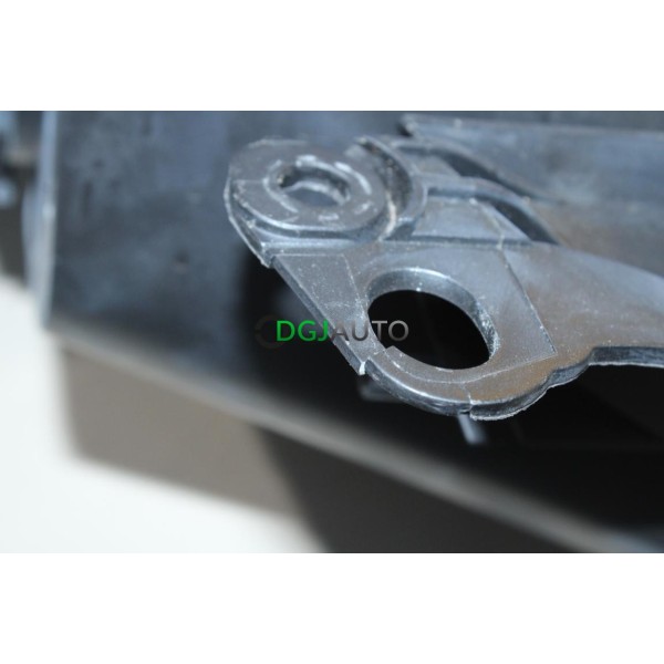 Phare projecteur avant gauche Magneti Marelli LPM382 710301214207 0301214207 pour opel zafira B (voir photo fixation cassé)