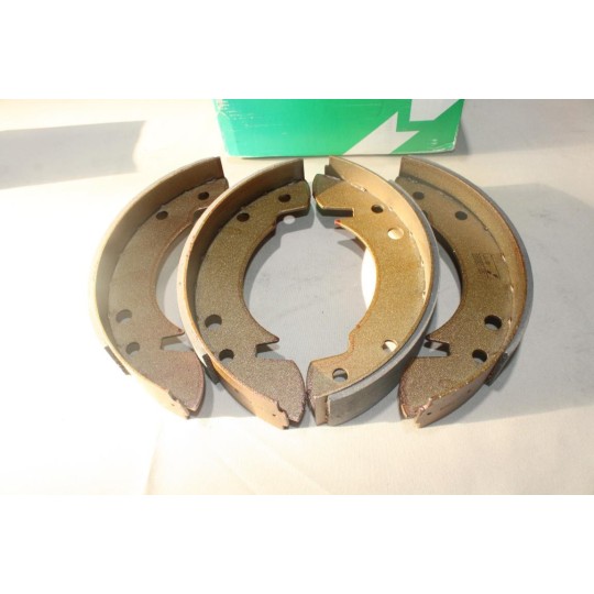 Jeu 4 machoires de frein arriere 229x45mm montage AP lockheed Lucas GS6093 pour ford transit 1 2 3 I II III LDV convoy pilot 