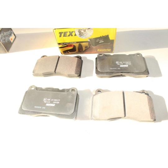 Jeu 4 plaquettes de frein avant montage brembo Textar 2309203 pour volvo S60 V70 mitsubishi lancer 7 VII renault megane 3 4 III 