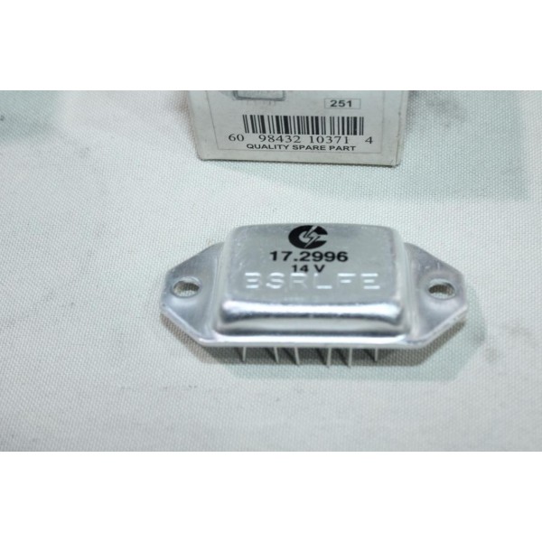 Regulateur alternateur hitachi 14.3V Chaussende 17/2996 6098432103714 B-S-R-L-F-E 