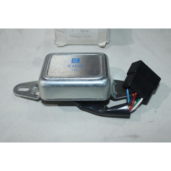 Regulateur alternateur 14V Carbone lorraine R4536 