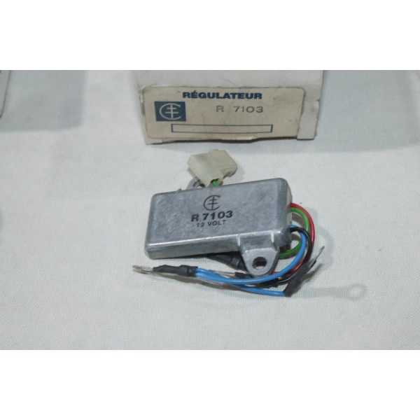 Regulateur alternateur 12V Carbone lorraine R7103 
