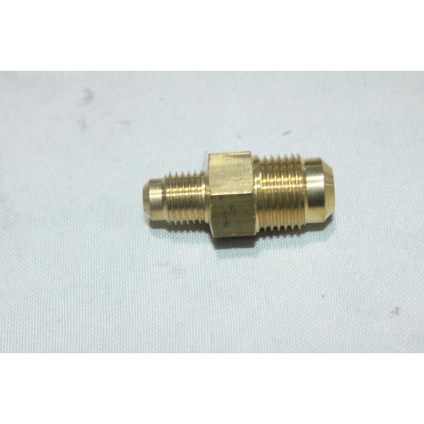 Manchon raccord adaptateur 1/4 - 3/8 male male durite tuyau de climatisation Ecoclim 400A77 