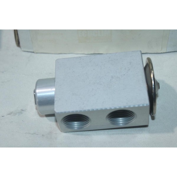 Detendeur de climatisation Ecoclim 250A17 71369764 pour tracteur engin agricole case IH bobcat caterpillar volvo massey 