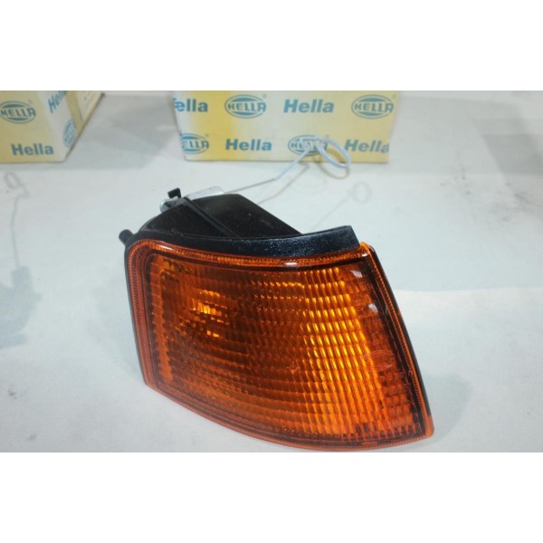 Feu clignotant avant droit Hella 9EL144444-001 pour seat toledo 1 