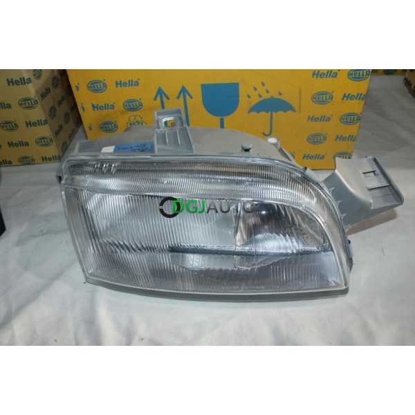 Jeu 2 phares projecteur avant gauche + droit (manque bouchon) Hella 1AF006826-171 + 1AF006826-181* pour fiat punto 1 partir de