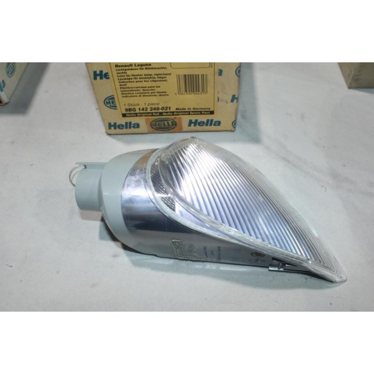 Feu clignotant avant droit Hella 9BG142248-021 pour renault laguna 1 