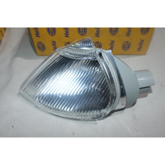 Feu clignotant avant gauche Hella 9BG142247-021 pour renault laguna 1 partir de 1994 
