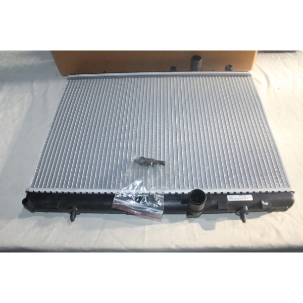 Radiateur de refroidissement moteur Quinton Hazell QER2484 pour citroen C5 peugeot 407 2.2 essence 1.6HDI 1.6 HDI diesel 