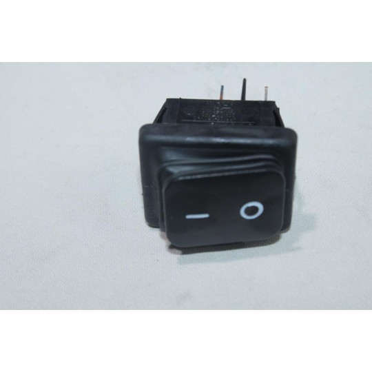 Bouton interrupteur marche arret Nilfisk 107404540 pour aspirateur nilfisk maxxi II aero GWD 