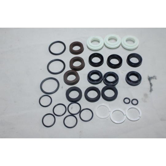 Kit joints (contenu de la photo) Nilfisk 1119713 pour nettoyeur haute pression nilfisk 30 CA 