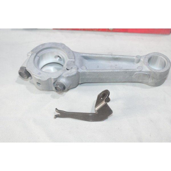 Bielle Briggs & Stratton 490348 pour moteur tondeuse 155011 15CV 