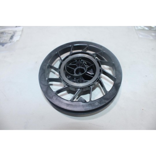 Poulie de lanceur Briggs & Stratton 498144 pour moteur 099772 - 099776 - 099777 - 110402 - 110412 - 110415 - 110417 - 110432 - 