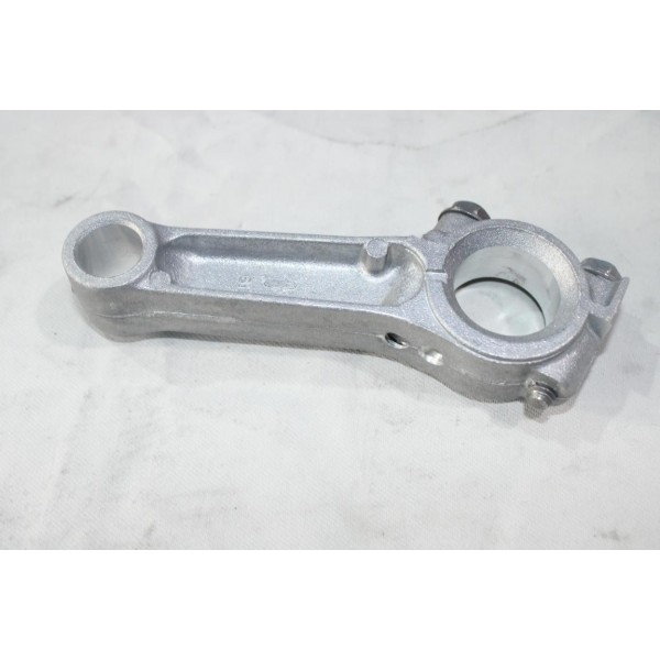 Bielle Briggs & Stratton 390402 pour moteur 8CH 