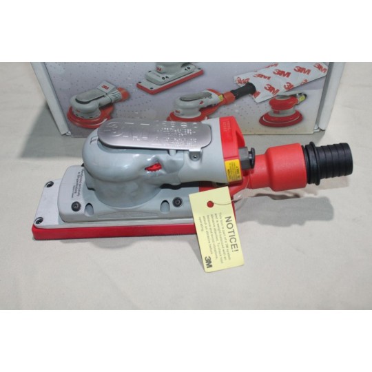 Ponceuse orbitale à aspiration centrale 70x198mm 3mm 3M 28528 