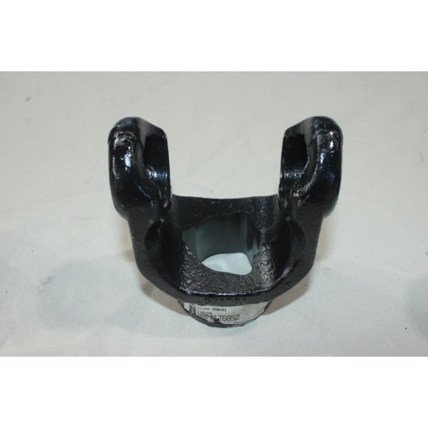 Machoire extremite cardan de transmission croisillon tube triangle 45mm Bondioli & Pavesi 204176852 pour tracteur engin 