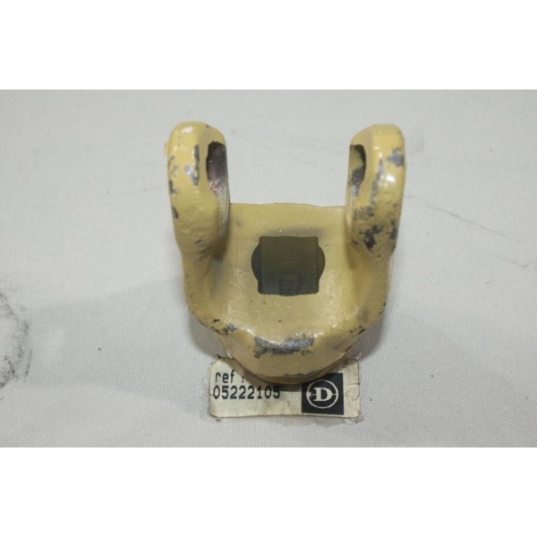 Machoire extremite cardan de transmission croisillon D 05222105 pour tracteur engin agricole chantier fourche prise de force 