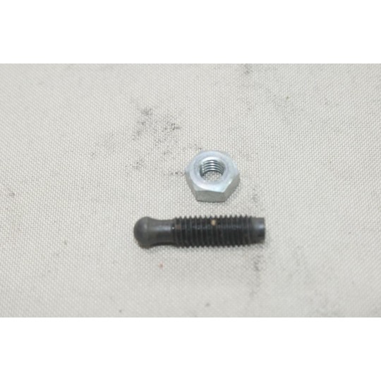 Vis teton de reglage moteur Bernard 000484 