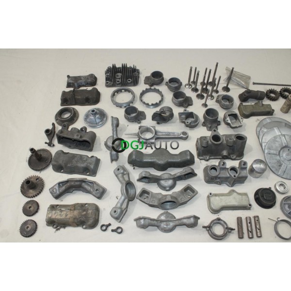 Lot de pièces moteur divers (11.9kg) Briggs & Stratton Bernard MTD