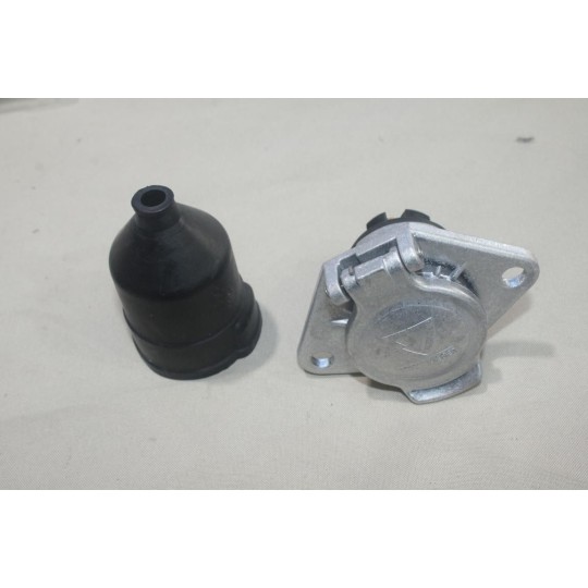 Prise electrique de remorque 7 poles 24V aluminium attelage Erich Jaeger 111081 